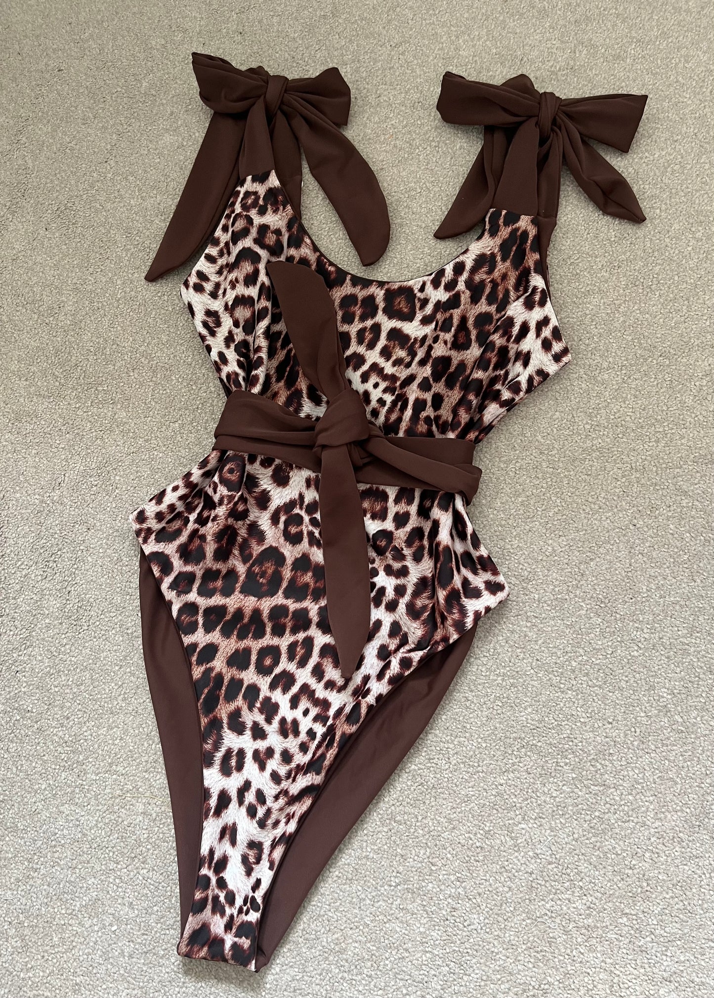 TIE UP REVERSIBLE LEOPARD SWIMSUIT